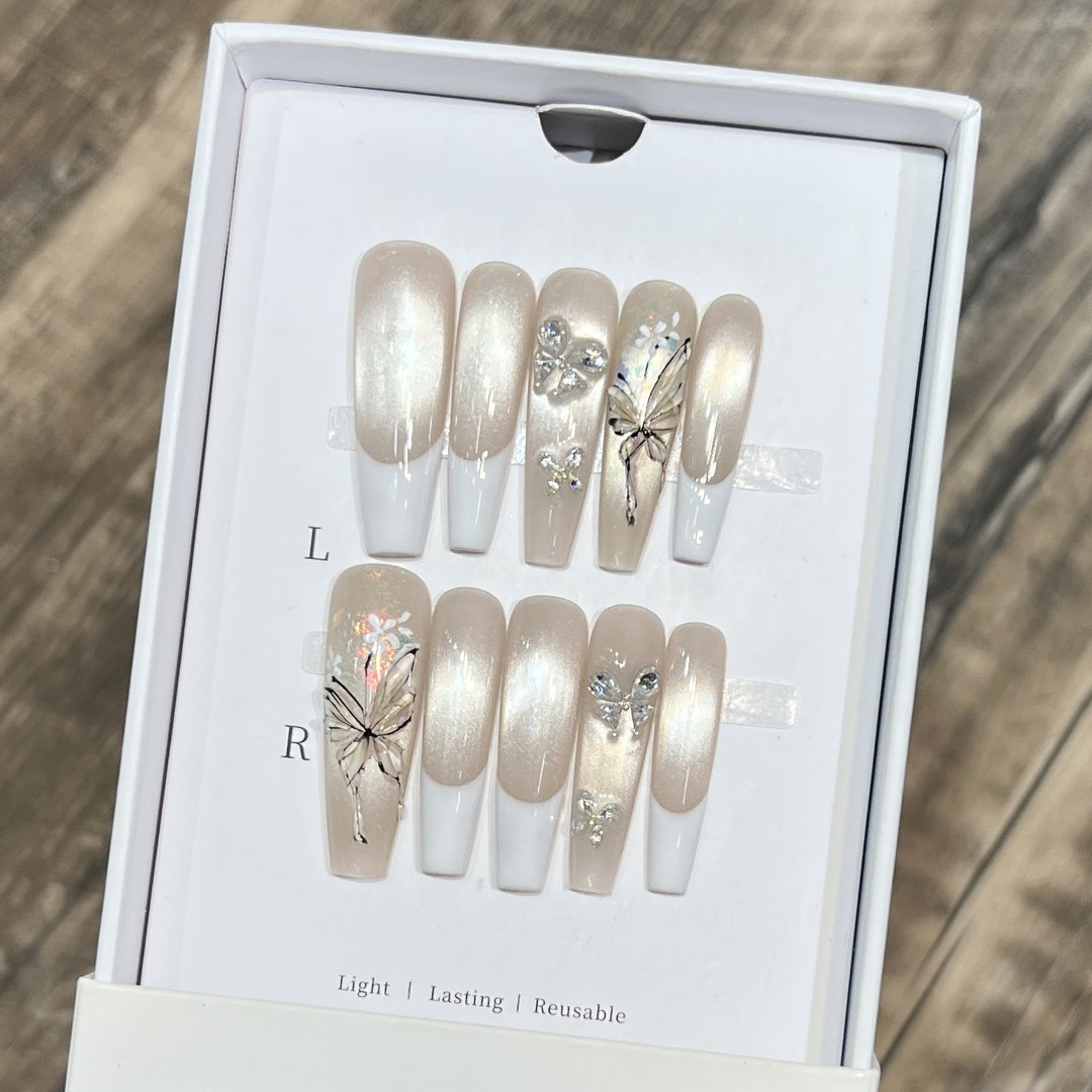 Elegant Stiletto Press-On Nail Set with Decorative Accents Bowlift
