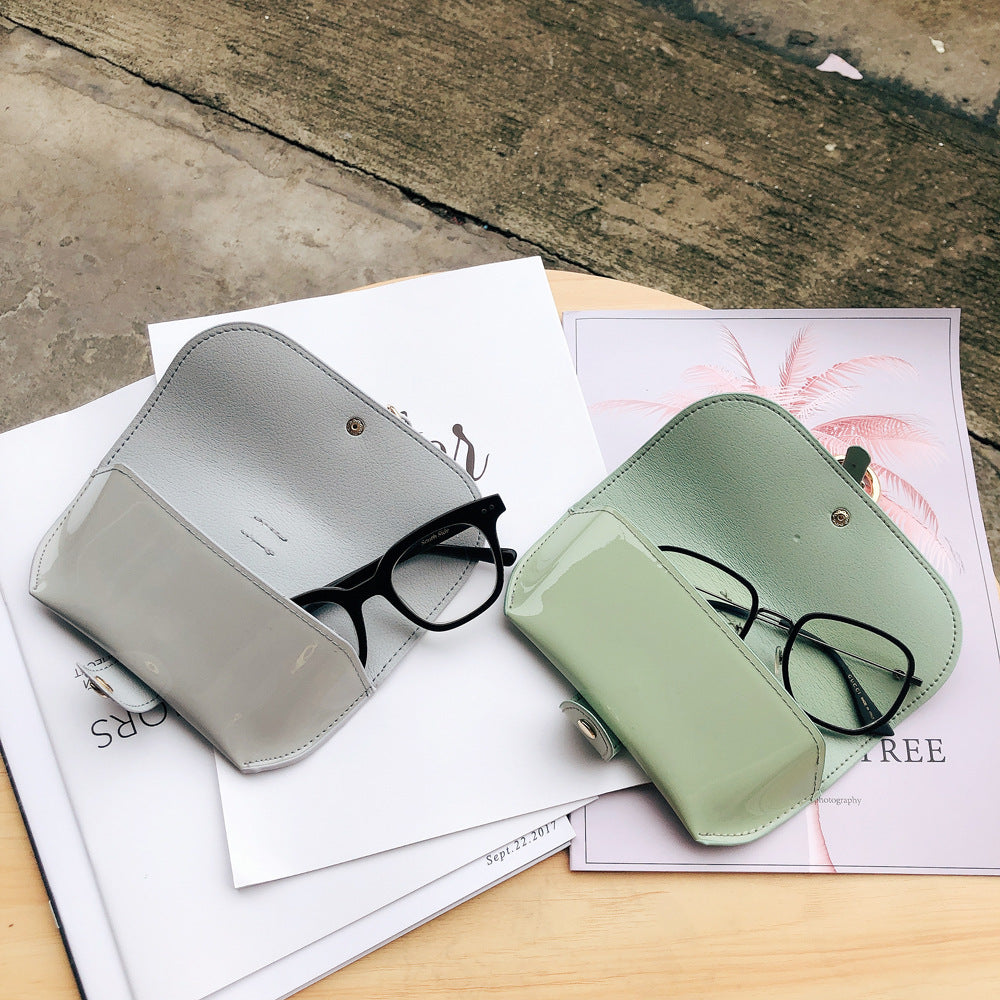 Stylish Patent Leather Eyeglasses Case Bowlift
