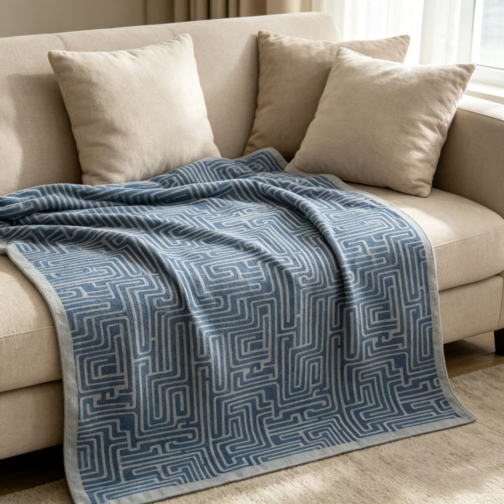 Modern Geometric Pattern Throw Blanket