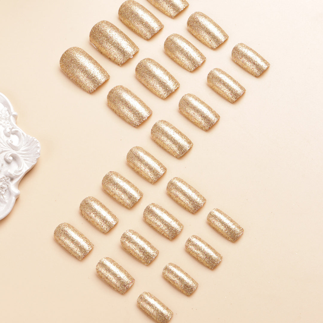 Glittery Press-On Nail Set Bowlift
