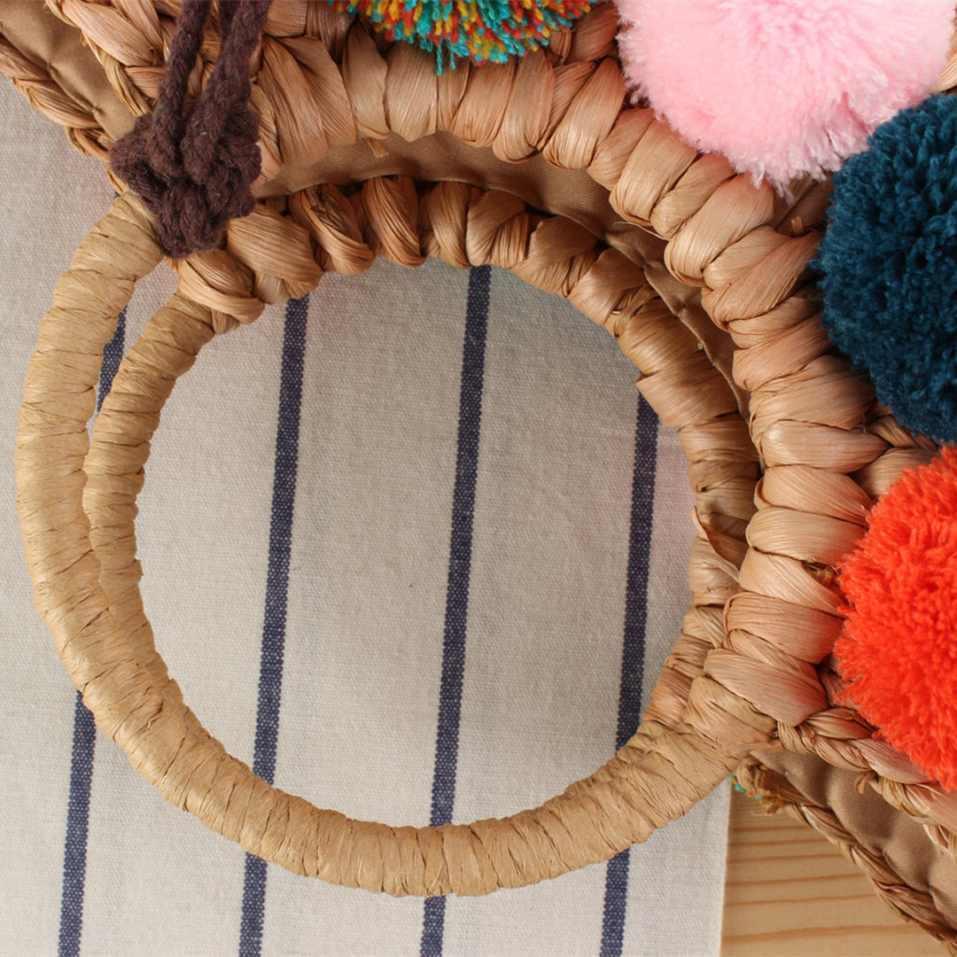 Beach bag with colorful pom poms Bowlift
