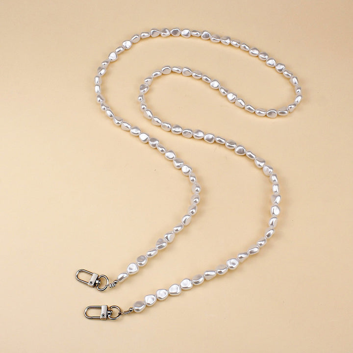 Stylish Pearl and Chain Necklace Bowlift