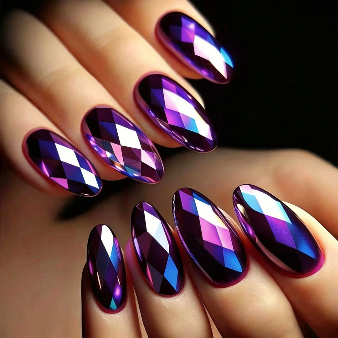 Glamorous artificial nails in 3D crystal look Bowlift