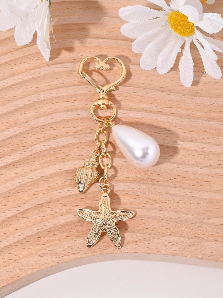 Keychain with Maritime Star Motif Bowlift