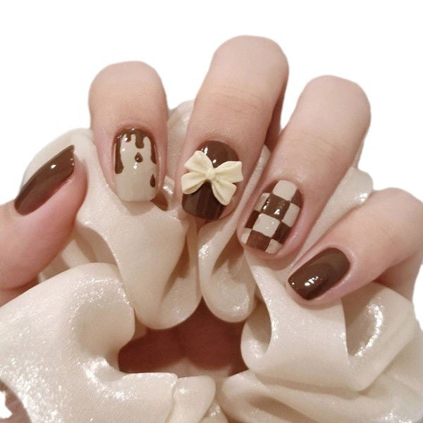 Stylish heart and ombre design artificial nails Bowlift