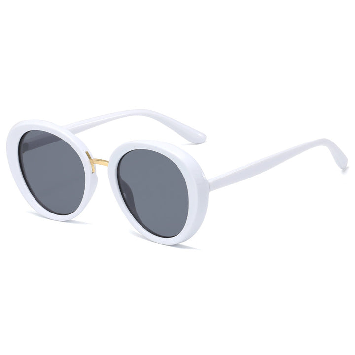 Women's Vintage Sunglasses in Elegant Shield Design Bowlift