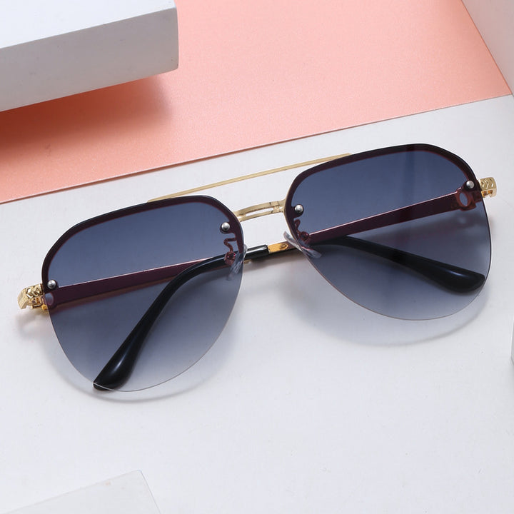 Ladies elegant pilot sunglasses with high UV protection and stylish frame Bowlift