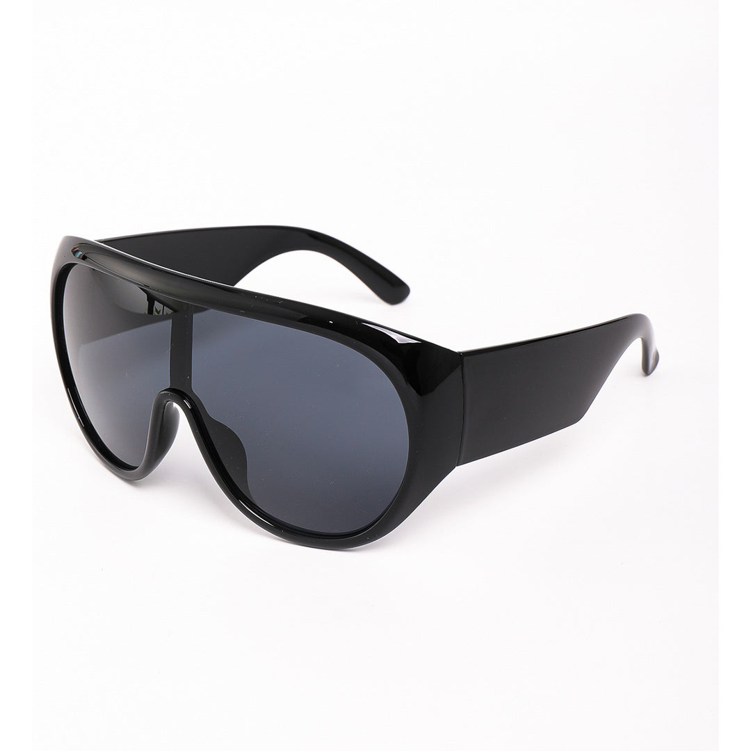 Women's oversized sunglasses in a modern design with UV protection Bowlift