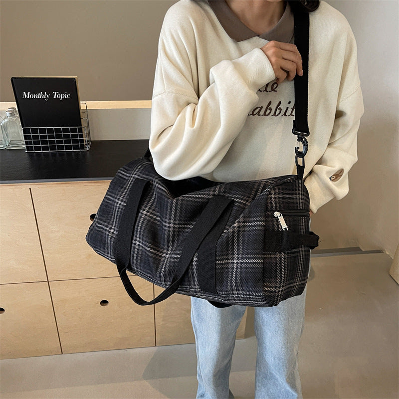Versatile Checked Travel Duffle Bag Bowlift