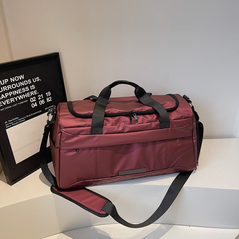 Sporty travel bag with insulated lining Bowlift
