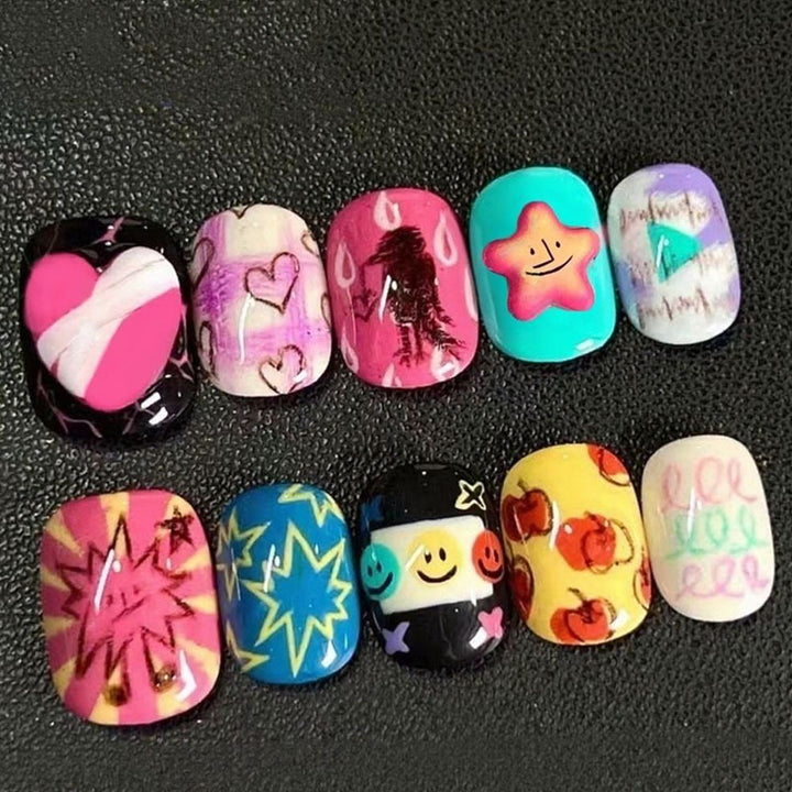 Playful Artistic Nail Art Design Set Bowlift