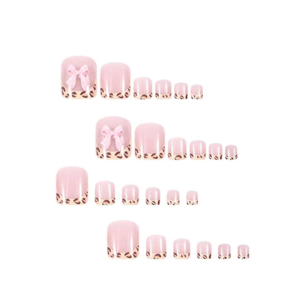 Nail art set with vibrant bow design and trendy leopard pattern Bowlift