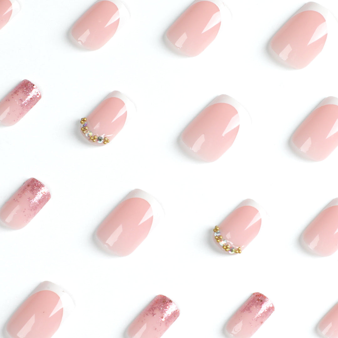 Glamorous Art Nails Bowlift
