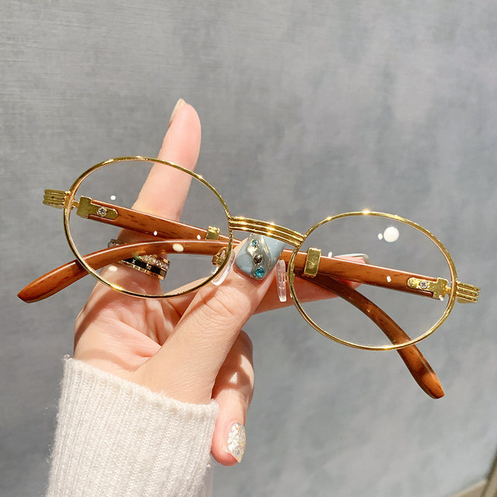 Ladies fashionable sunglasses with elegant shine and comfortable temples Bowlift