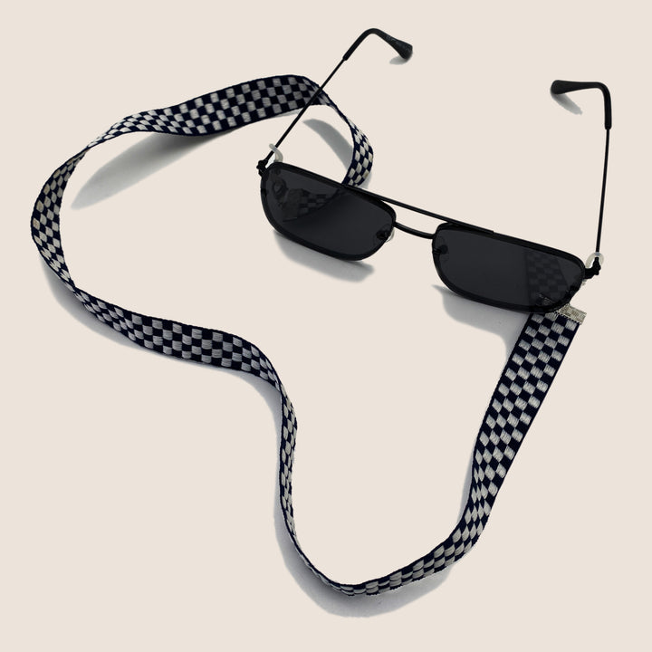 Decorative Eyewear Holder Bowlift