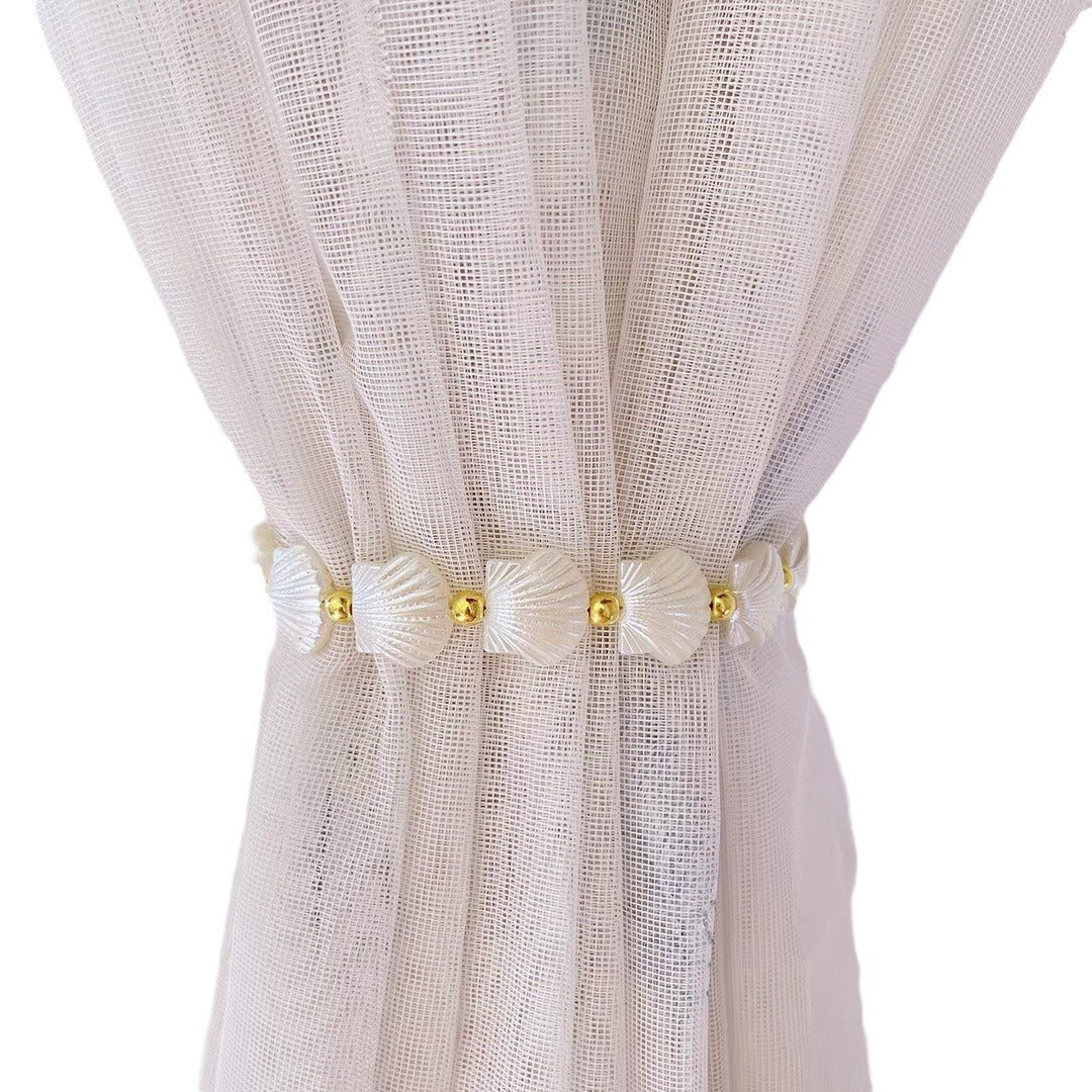 Decorative Shell Necklace Bowlift