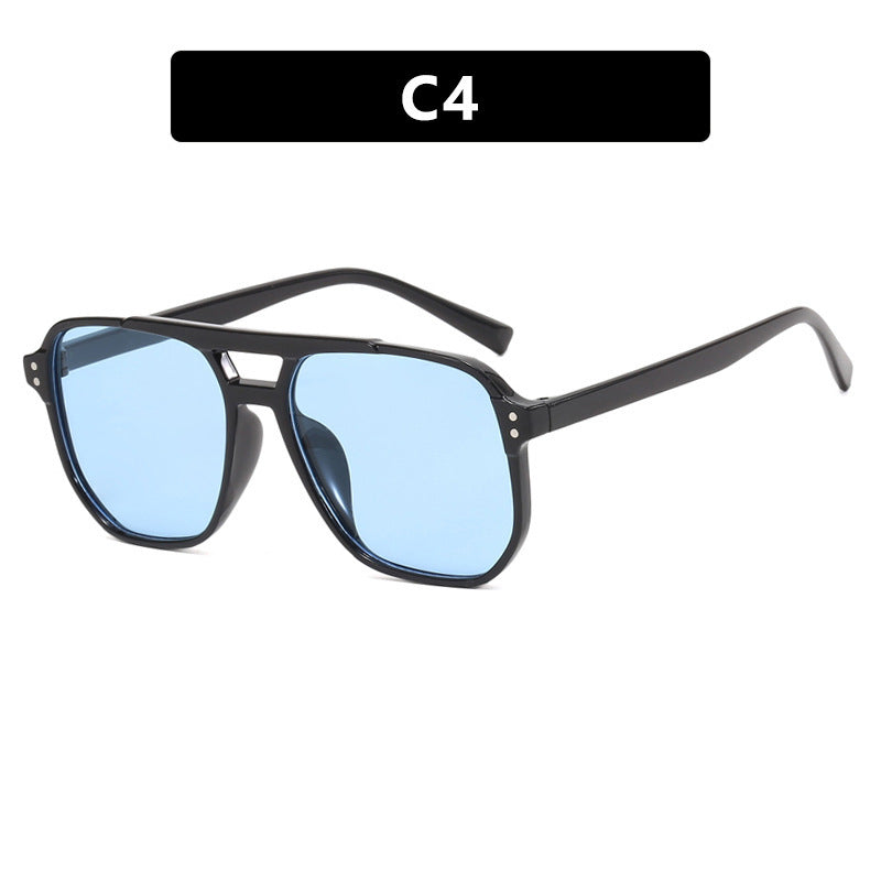 Women's fashionable sunglasses with angular frame Bowlift