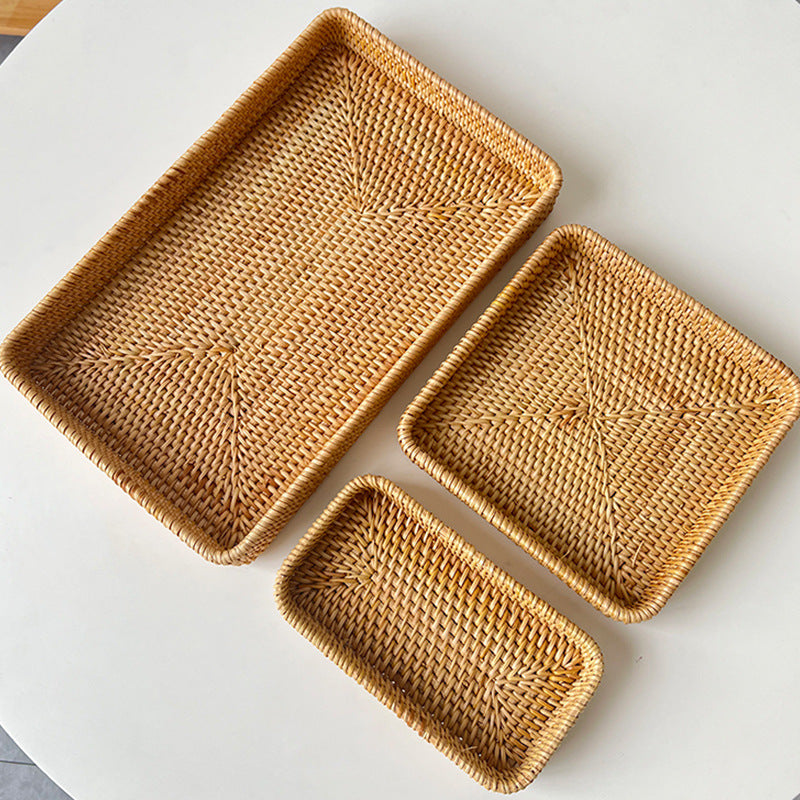 Women square natural material serving plate Bowlift