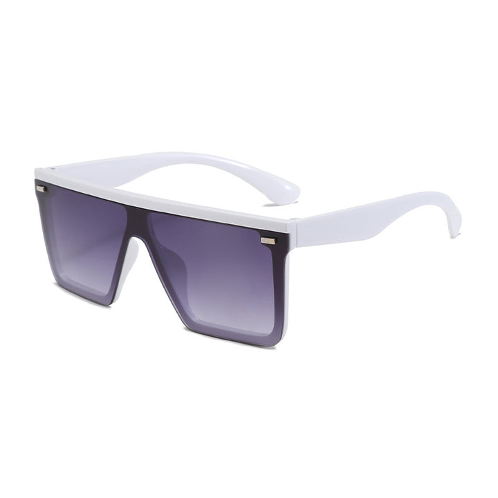 Women's Sporty Oversized Sunglasses with Modern Frame Bowlift
