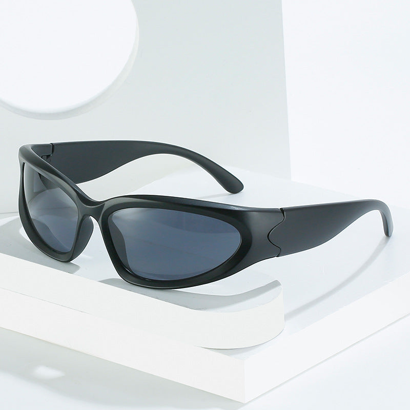Sporty Sunglasses Bowlift
