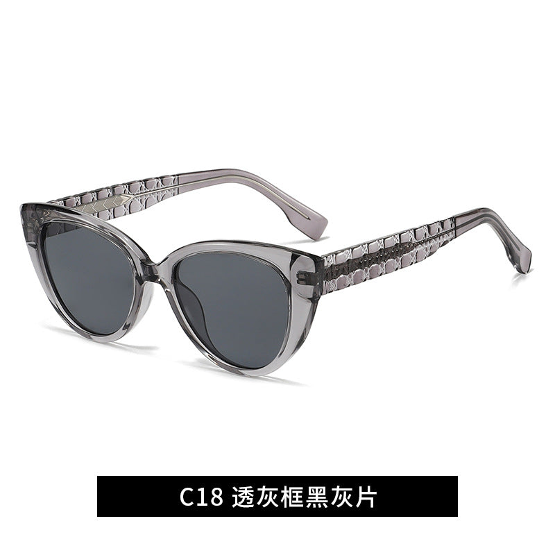 Women's Cat-Eye Sunglasses with Decorative Bridge Bowlift