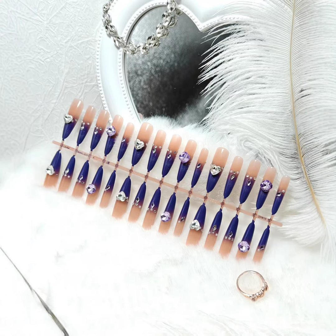 Artificial nails with elegant glitter design and 3D rhinestone accents Bowlift