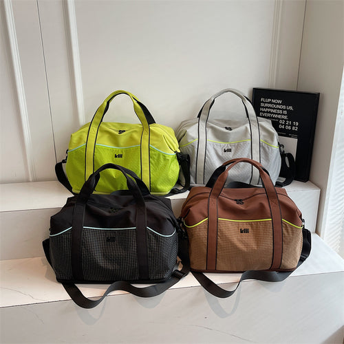 Sports bag with versatile compartments and generous storage space Bowlift