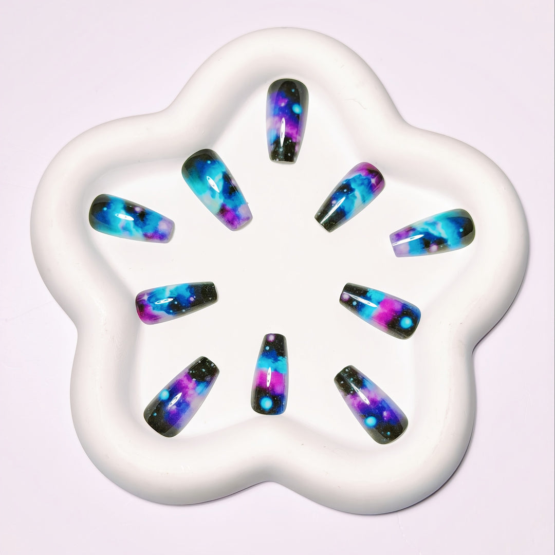 Artistic Galaxy-Themed Nail Art Bowlift