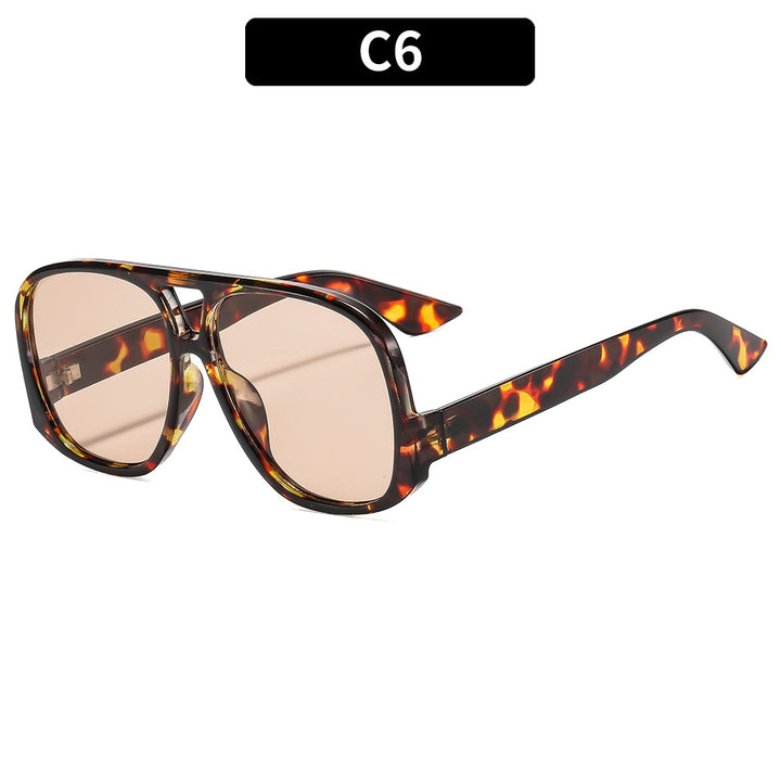 Oversized Fashion-Forward Square Sunglasses