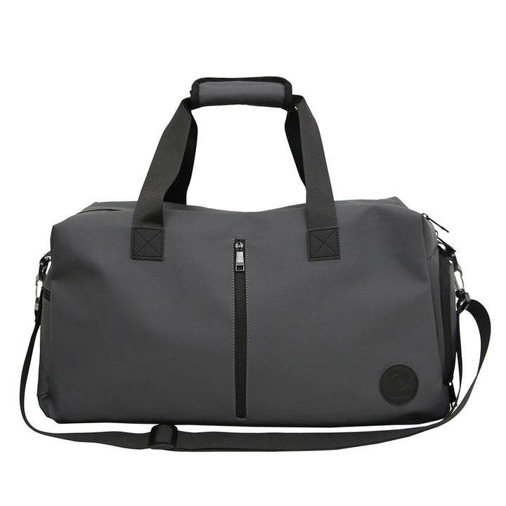 Sporty travel bag with water-repellent material and practical organizer compartments Bowlift