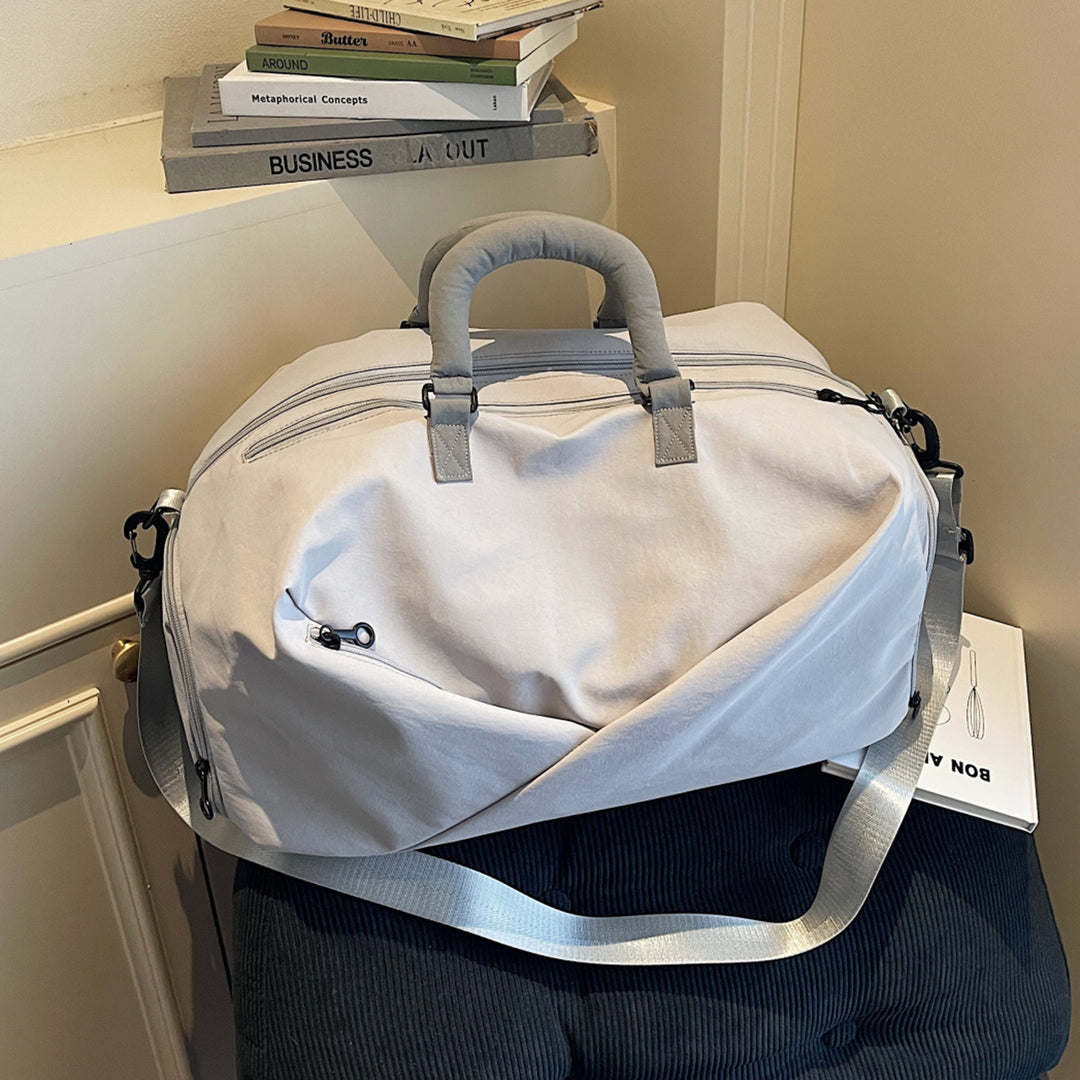 Sleek Minimalist Travel Duffel Bowlift