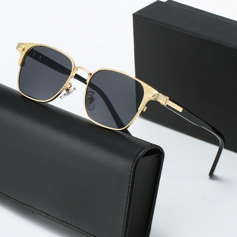 Women's fashionable corrective glasses with filigree metal frame Bowlift