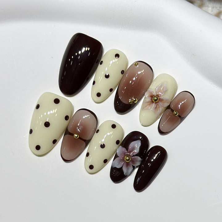 Elegant Floral Stiletto Nail Art Set Bowlift
