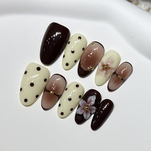 Elegant Floral Stiletto Nail Art Set Bowlift