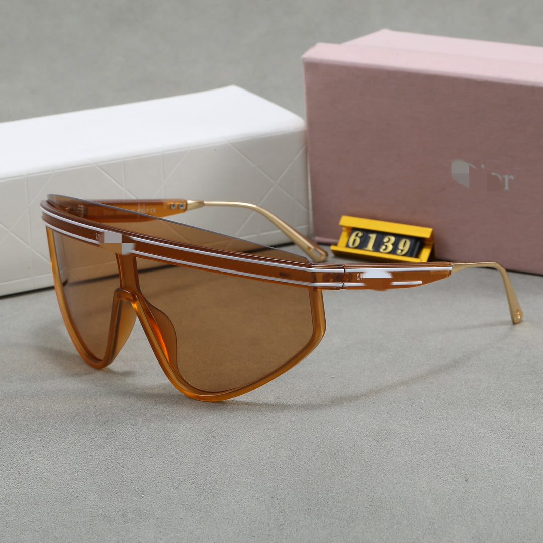 Ladies Cat-Eye Sunglasses with Modern Design Bowlift