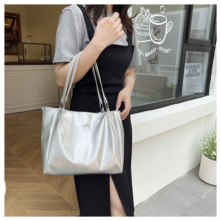 Elegant Glossy Hobo Handbag Bowlift