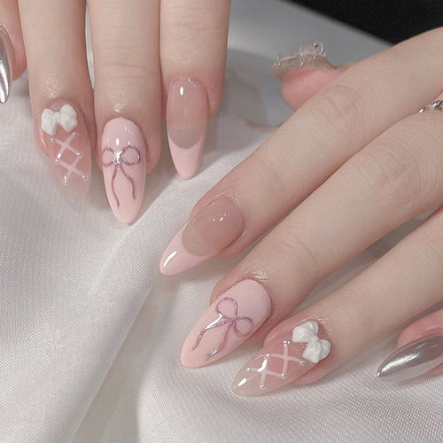 Artificial nails with elaborate design Bowlift