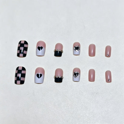 Artistic Heart-Inspired Press-On Nails Bowlift