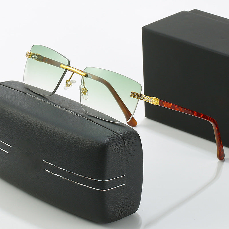 Women elegant sunglasses with stylish metal frame Bowlift