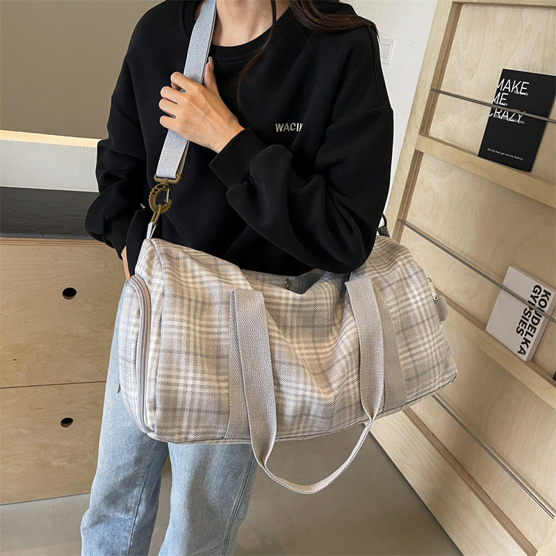 Versatile Checked Travel Duffle Bag Bowlift