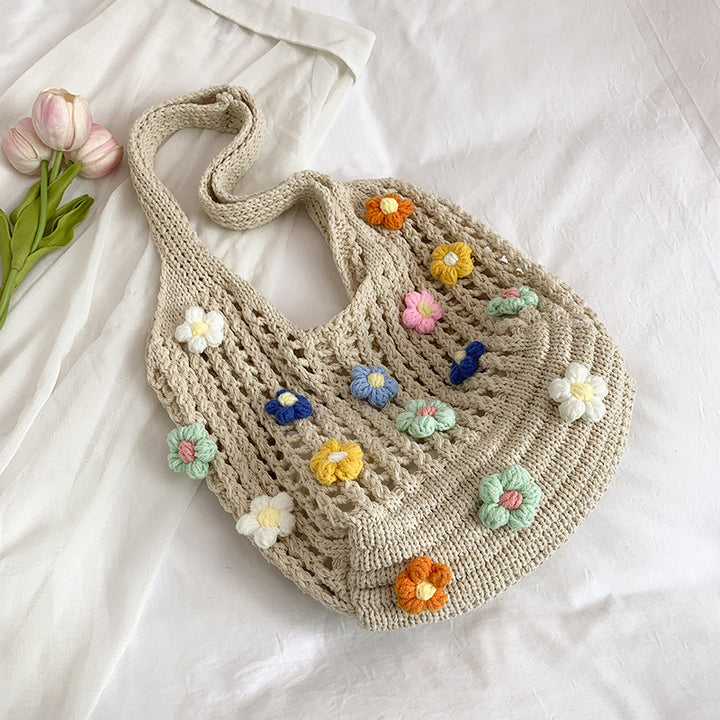 Elegant Straw Sun Hat Bowlift