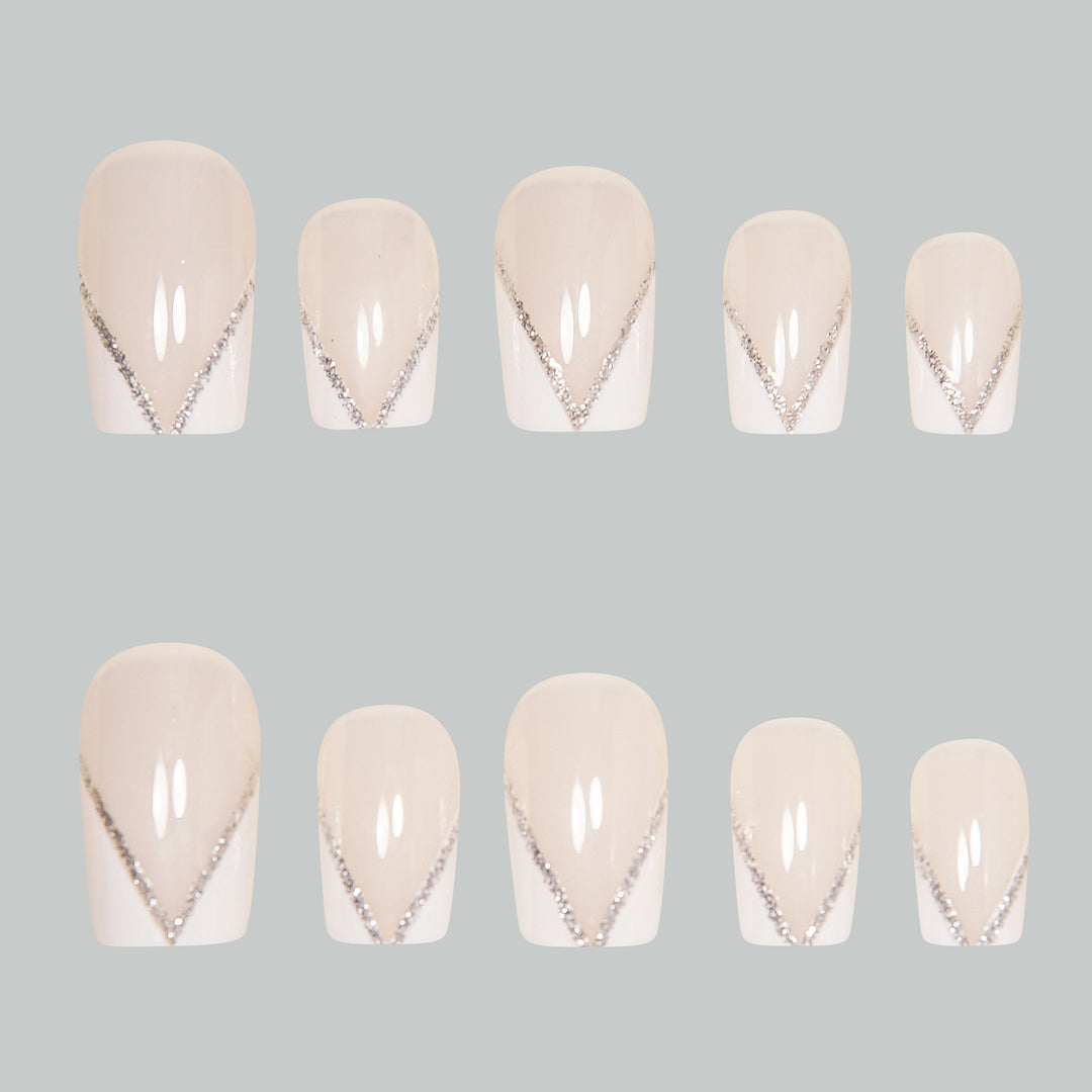 Elegant Press-On Nail Art Tips with Rhinestone Accents Bowlift
