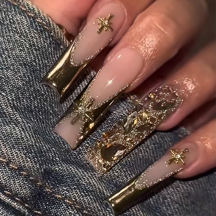 Premium Decorative Press-On Nail Set with Elegant Gold Accents Bowlift