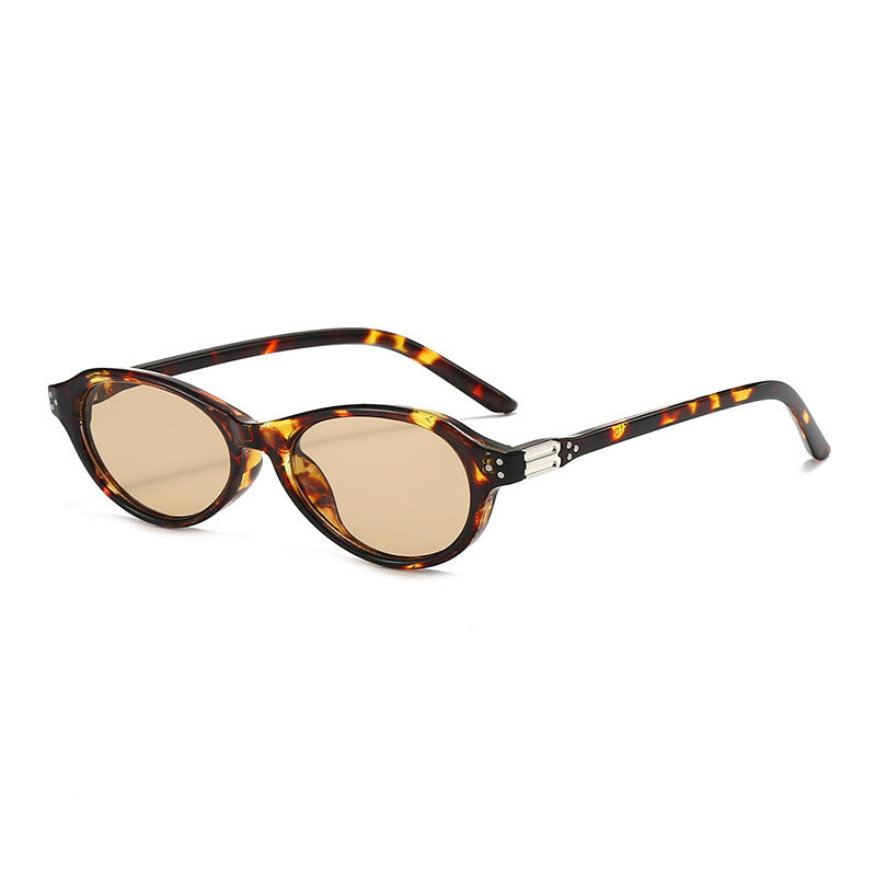Vintage-Inspired Cat-Eye Glasses Bowlift