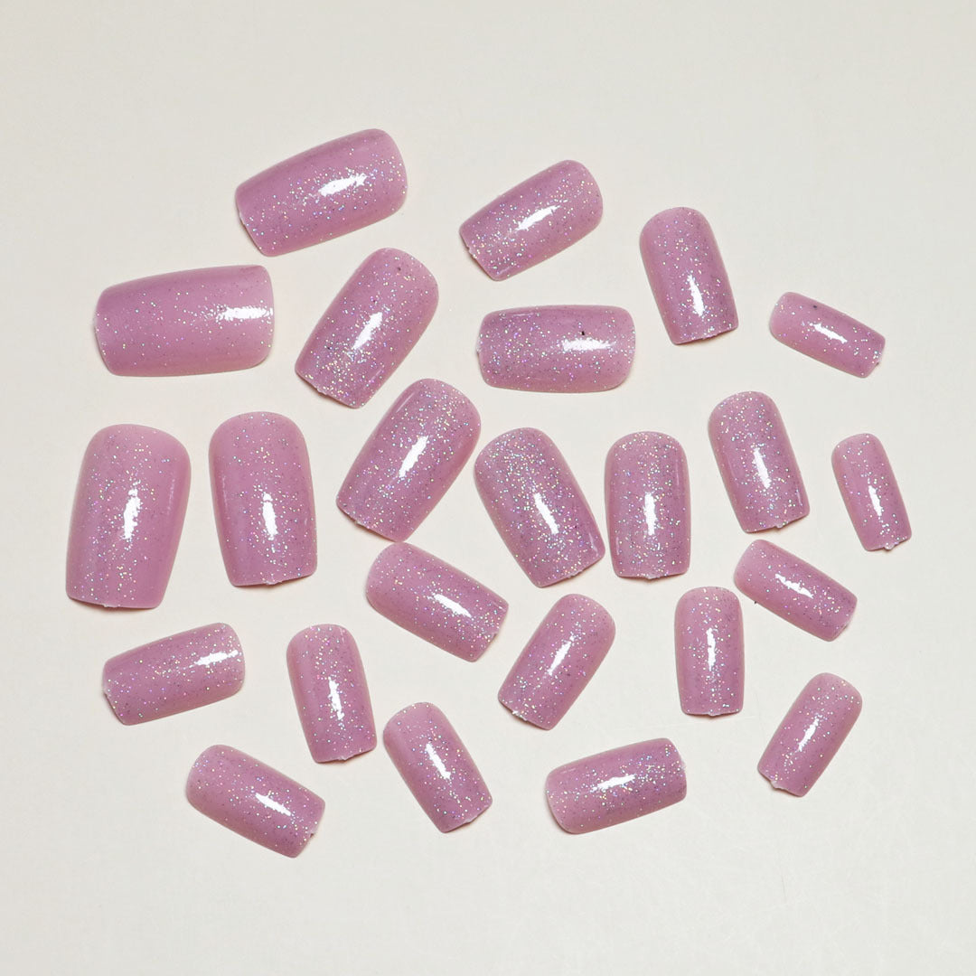 Glamorous Glittery Press-On Nail Tips Bowlift