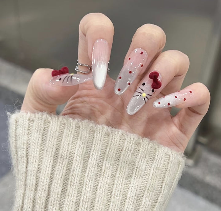 Creative Cat-Themed Press-On Nail Art Bowlift