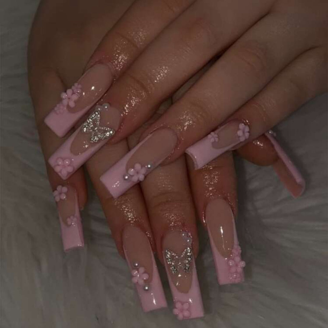 Artificial nail set with romantic butterfly and flower decorations Bowlift
