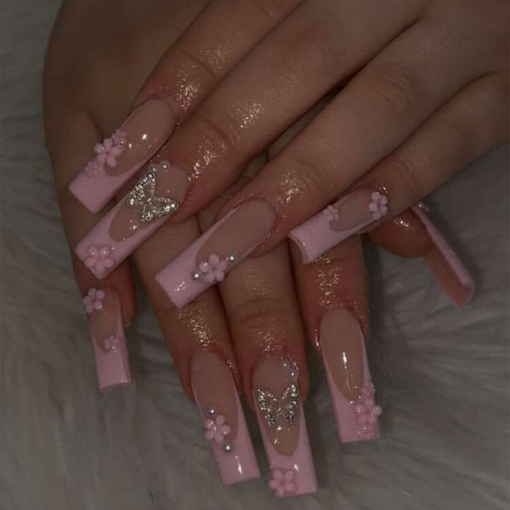 Artificial nail set with romantic butterfly and flower decorations Bowlift