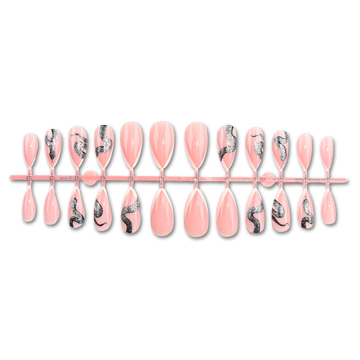 Glamorous Design Nails Bowlift