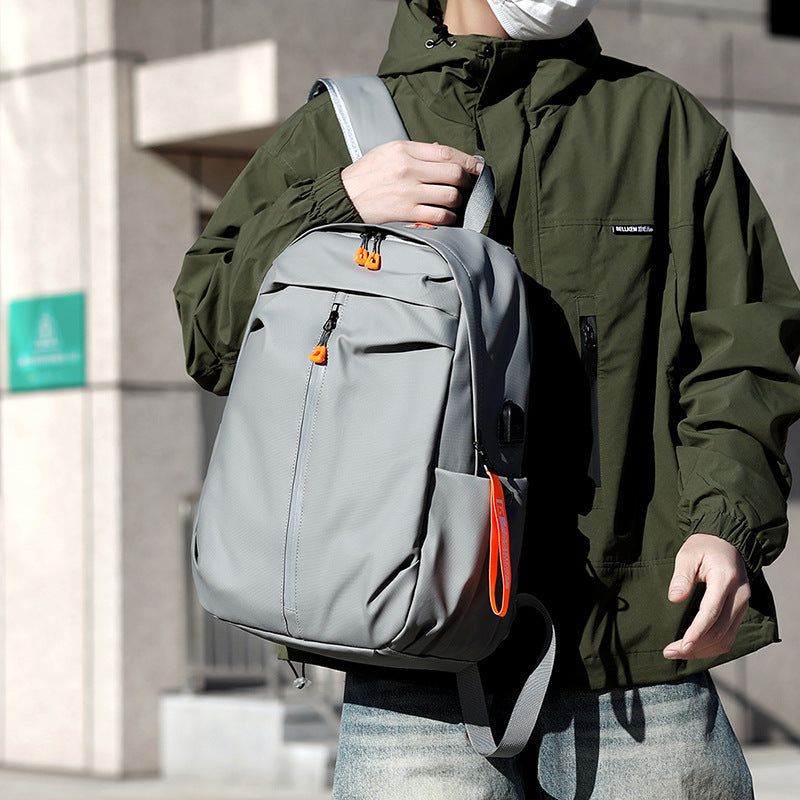 Sporty backpack with intelligent compartment design and robust protection Bowlift